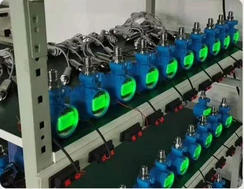 Drucktransmitter während einer spannungsversorgten Alterungsprüfung